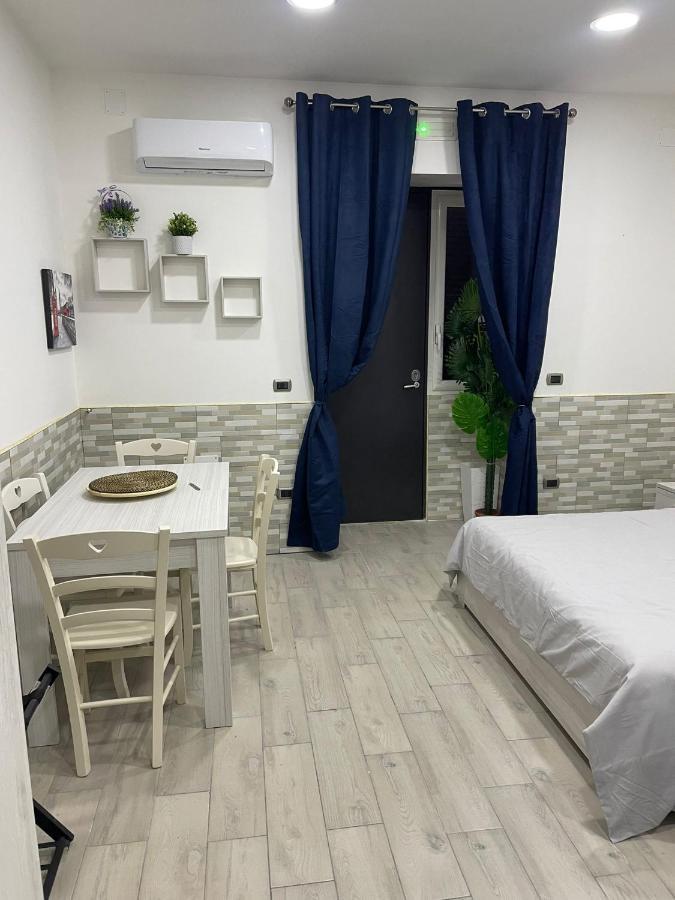 Casa Vacanze Luisa 那不勒斯 外观 照片